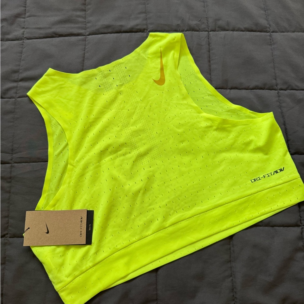 Women’s Nike top New, size XL